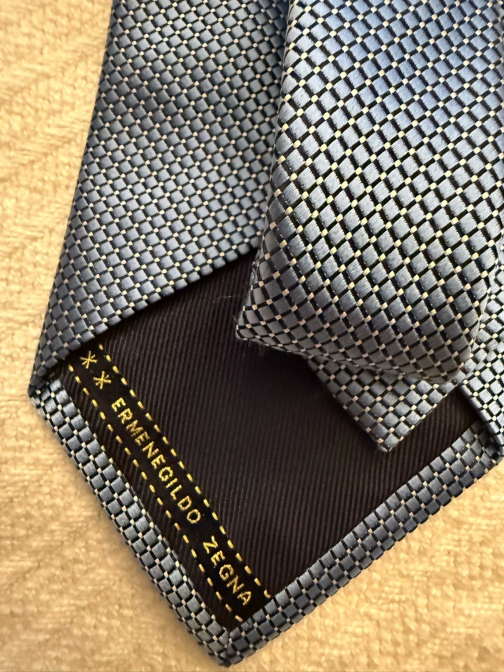 Ermenegildo Zegna Navy Micro-Textured Silk Tie - Picture 4 of 5